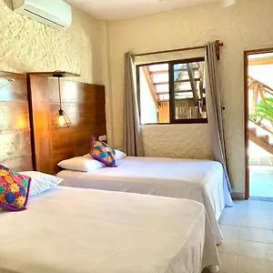 https://casa-lupita.quintano-roohotels.com